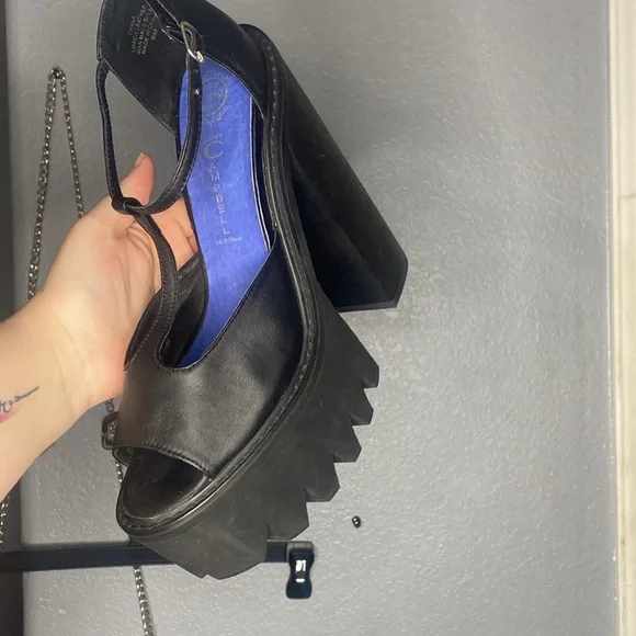 RARE Jeffrey Campbell tiona platform - Picture 3 of 7